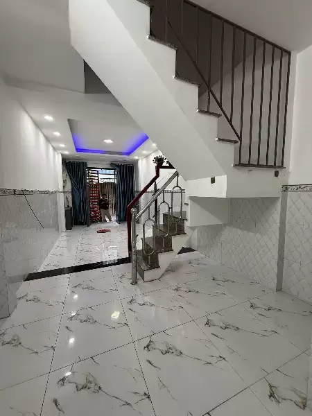 HẺM XE HƠI - CHIẾN LƯỢC - BÌNH TÂN - 2 TẦNG - 2 PHÒNG NGỦ - 3.5 X 11 - HƠN 3 TỶ 