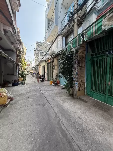 HẺM XE HƠI - CHIẾN LƯỢC - BÌNH TÂN - 2 TẦNG - 2 PHÒNG NGỦ - 3.5 X 11 - HƠN 3 TỶ 