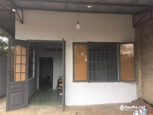 Bán nhà đất hai mặt tiền sân đậu ô tô rộng rãi nhà còn mới chỉ việc mua vào ở thôi không sửa chữa vì hết