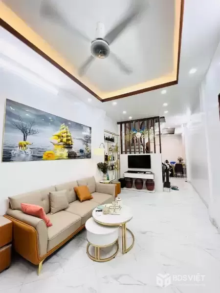 Mặt ngõ minh khai cách phố 30m ngõ thông -DT 48m2x5T full nội thất 