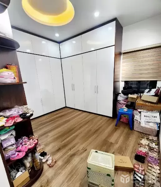  Phân Lô Quân Đội quận Hai Bà Trưng -DT 60m2x5T thang máy ô tô đỗ , vào nhà 