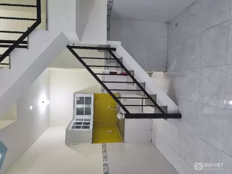 Chính chủ cho thuê nguyên căn ngay trung tâm q12