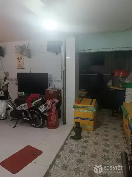 Bán nhà Lê Đình Cẩn, gần khu Tên Lửa, Bình Tân, 38m² - 4.1x9 - 2 tầng, chỉ hơn 2 tỷ,