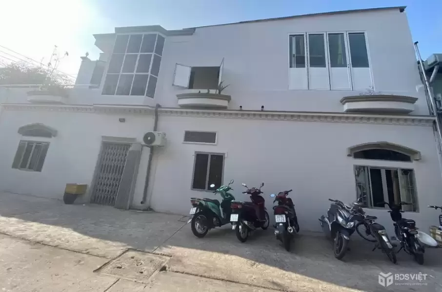 Bán nhà MT Ấp Chiến Lược, gần Tân Kỳ Tân Quý, Bình Tân, 80m2 - 4x20 - 2 tầng, chỉ hơn 4 tỷ