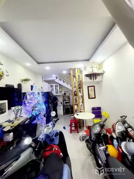 Bán nhà Núi Thành, gần Trường Chinh, Tân Bình, full nội thất, 3.5x7 - 4 tầng, chỉ hơn 3 tỷ