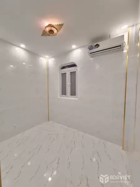 Bán nhà Cách Mạng Tháng 8, gần ngã tư Bảy Hiền, Tân Bình, 4 tầng mới, chỉ hơn 2 tỷ
