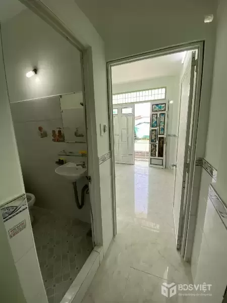 Bán nhà đường 100 Bình Thới, gần vòng xoay Lê Đại Hành, Q11, 3x7 - 3 tầng, chỉ hơn 3 tỷ
