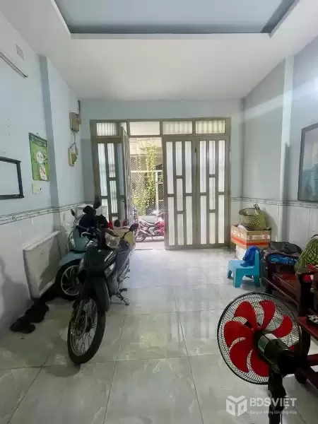 Bán nhà HXH gần Lê Văn Quới, giáp Tân Phú, 32m2 - 4x8 - 3 tầng, chỉ hơn 3 tỷ