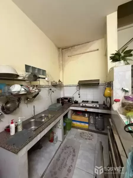 Bán nhà Tỉnh Lộ 10, gần Tên Lửa, Bình Tân, 42m² - 4x11 - 2 tầng, chỉ hơn 3 tỷ