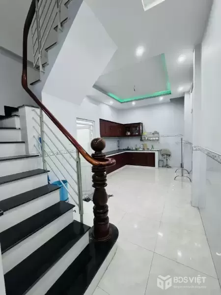 Bán nhà HXT 6m Chiến Lược, gần Tên Lửa, chợ Bình Trị Đông, 42m² - 2 tầng, chỉ hơn 4 tỷ