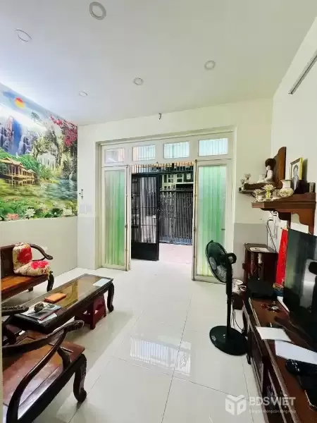 Bán nhà HXH Lê Thiệt, Hòa Thạnh, trung tâm Tân Phú, 36m² - 4.2x9 - 2 tầng, chỉ hơn 4 tỷ