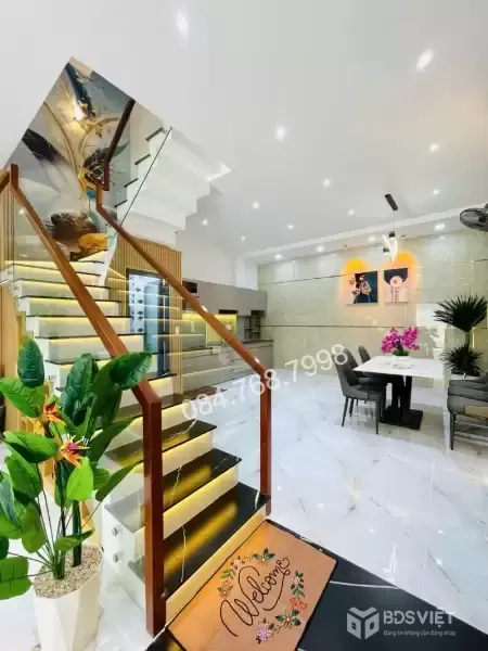 BÁN NHÀ 4 TẦNG, 5.7x8, 4 PHÒNG NGỦ, GÒ VẤP - GIÁ HỜI 6.5 TỶ - VỊ TRÍ VÀNG LÊ VĂN THỌ