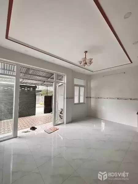 Mặt tiền buôn bán tốt, nhà mới xây hoàn công đủ, thương lượng mạnh TL29