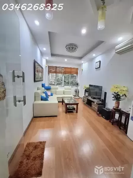 PHÂN LÔ - Ô TÔ TRÁNH - Ở SƯỚNG - VỈA HÈ - NHÀ ĐẸP KINH DOANH - CÁCH HỒ LINH ĐÀM CHỈ 30M
