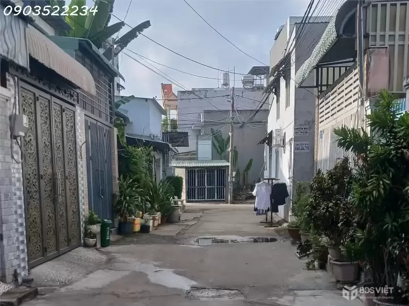 Bán nhà mặt phố tại Võ Văn Hát, 2,6 tỷ, 56 m2, giá tốt Hot!