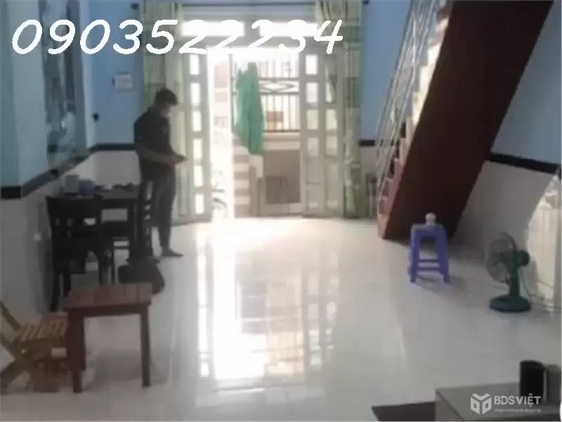 Nhà mặt phố Võ Văn Hát, 3,8 tỷ, 50,4m2, view đẹp, bán gấp!