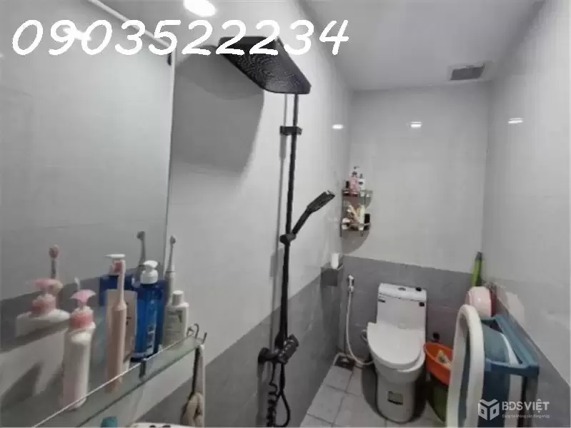 Bán gấp nhà mặt phố Võ Văn Hát, 5,1 tỷ, 50 m2, 4PN, 3WC, hướng Tây Nam