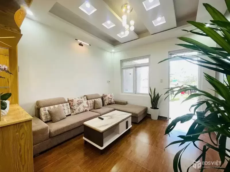 NHÀ ĐẸP SỔ XÂY DỰNG NHƯ TRONG HÌNH TẠI CAO THẮNG P7 ĐÀ LẠT, cách chợ Ngô Quyền chỉ 400m