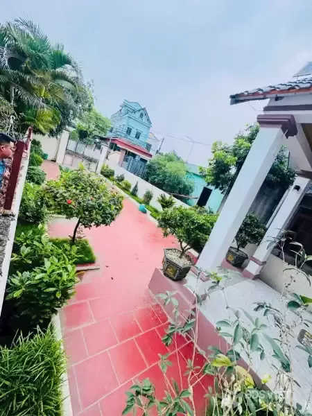 Bán đất tặng nhà tại Đông Yên. 165m full thổ cư