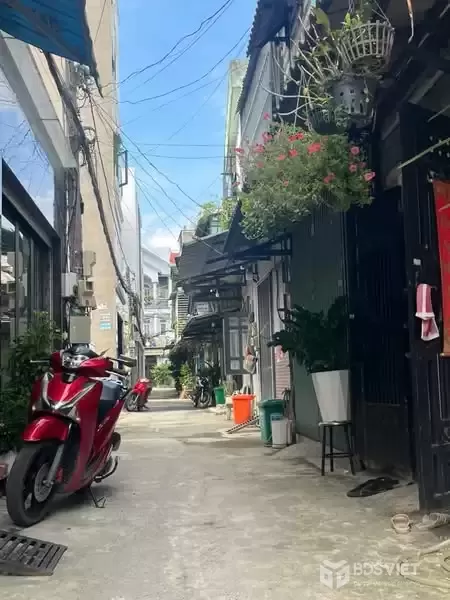 Tài chính hạn chế! sở hữu ngay nhà Thạnh Xuân nhỏ xinh, dễ mua, thuận tiện làm ăn sinh sống