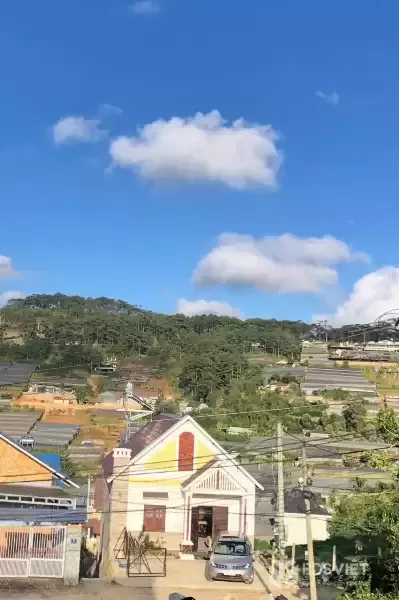 Bán nhà 2 mặt tiền 450m2 view thung lũng đèn Trịnh Hoài Đức phường 11 Đà Lạt - giá 9.5 tỷ