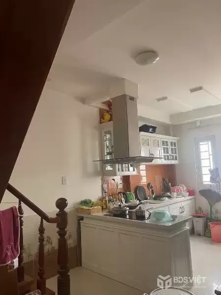9tỷ2 - Bán nhà 2 phòng ngủ full nội thất mặt tiền Yersin P9 Đà Lạt