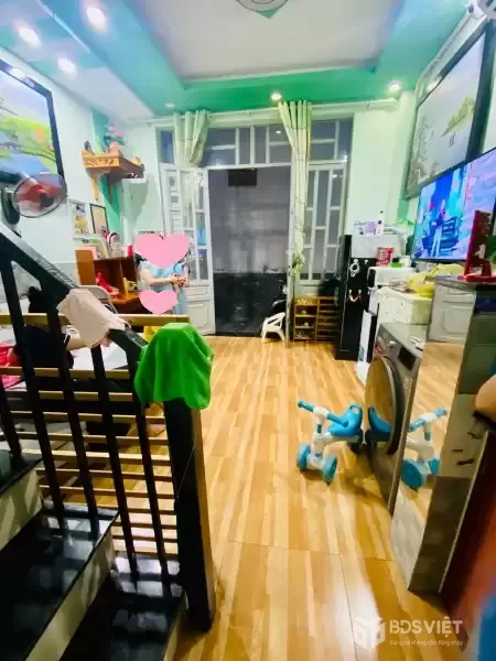 Bán nhà Nguyễn Thị Tú, gần ngã tư Gò Mây, Bình Tân, 24m2 - 3.8x5 - 2 tầng, chỉ hơn 1 tỷ.
