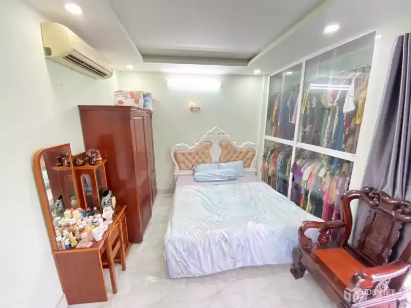 Bán nhà 3 tầng Hiệp Bình Chánh Thủ Đức, 75m², 4PN, xe hơi vào nhà, chỉ 5.65 tỷ