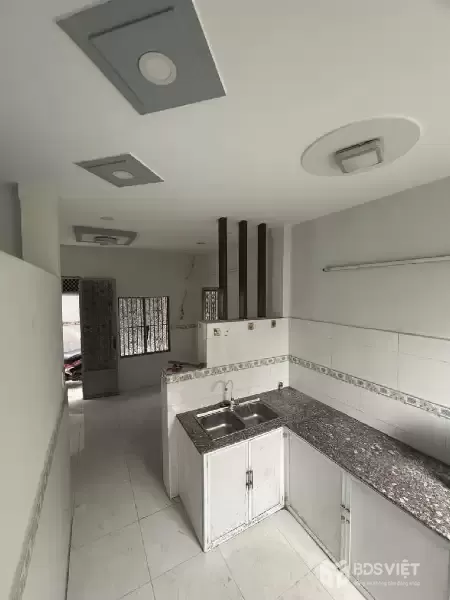 Bán nhà Nguyễn Thị Tú, gần ngã tư Gò Mây, Bình Tân, 24m2 - 4x6 - 2 tầng, chỉ 2 tỷ.