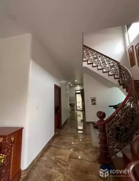 BÁN VILLA - BIỆT THỰ SÂN VƯỜN ĐƯỜNG YERSIN PHƯỜNG 9 TP ĐÀ LẠT