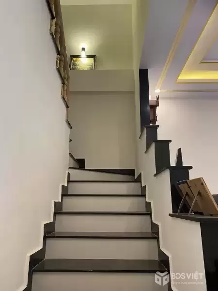CẦN TIỀN BÁN NHÀ KQH HOÀNG DIỆU PHƯỜNG 5 TP ĐÀ LẠT