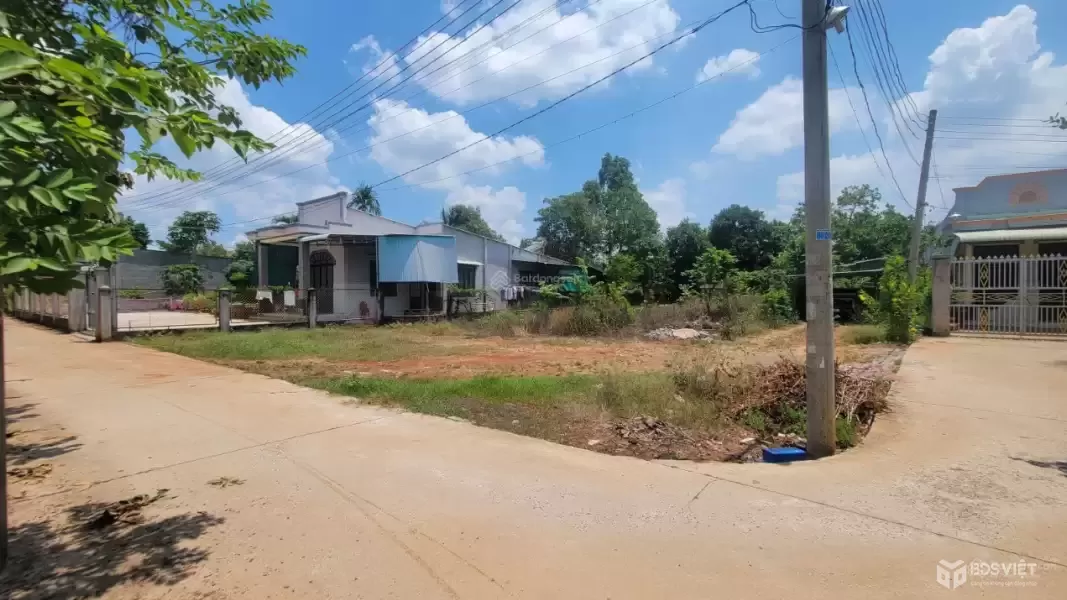 Bán đất 10x42m Ngãi Giao sát Trần Hưng Đạo, gần chợ, dân cư đông, 2,3 tỷ TL