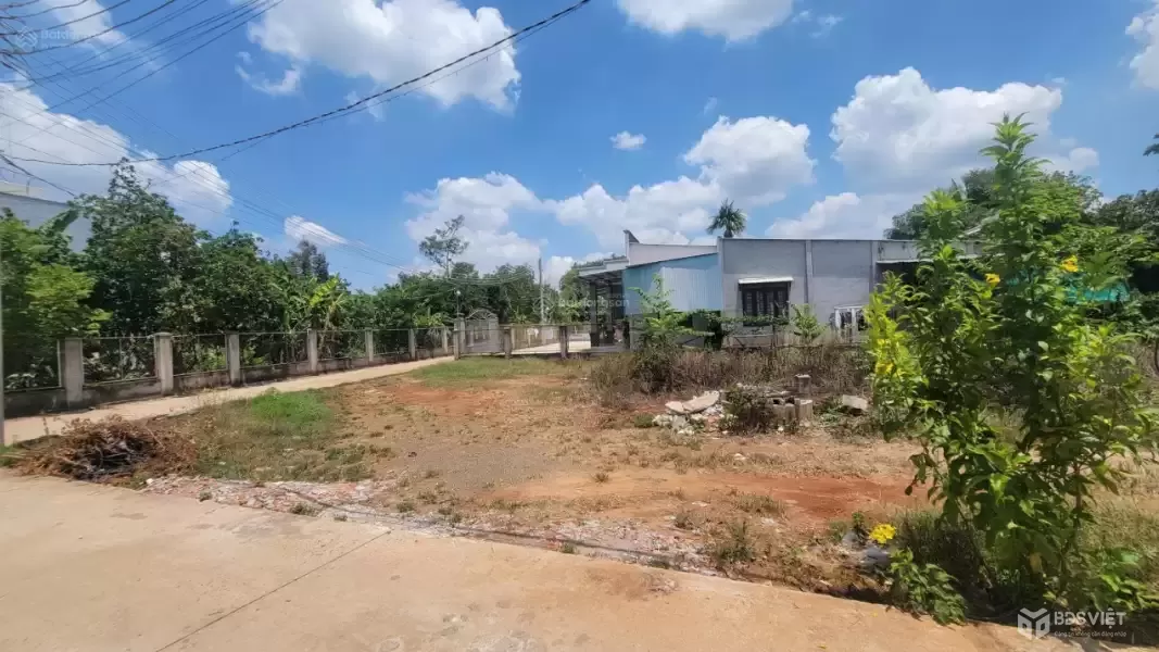 Bán đất 10x42m Ngãi Giao sát Trần Hưng Đạo, gần chợ, dân cư đông, 2,3 tỷ TL