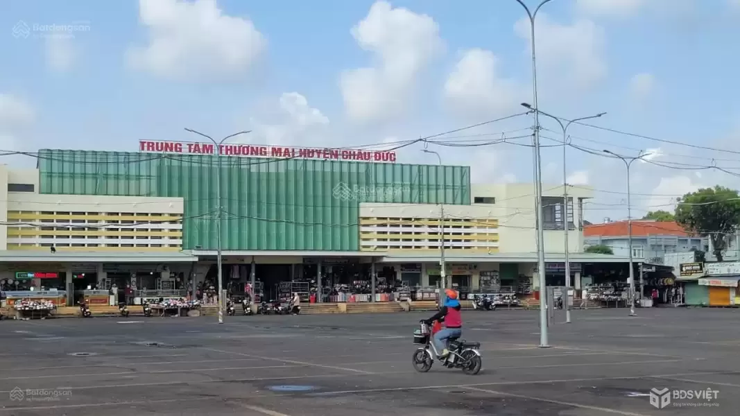 Bán lô góc 2 mặt tiền đường 24m trung tâm Ngãi Giao, 127m sổ riêng, xây dựng ngay 1,95 tỷ