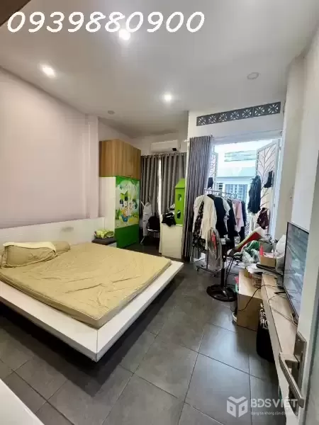 Lê Văn Sỹ - 30m ra HXH, 30m2 - Giá 5,5Tỷ TL