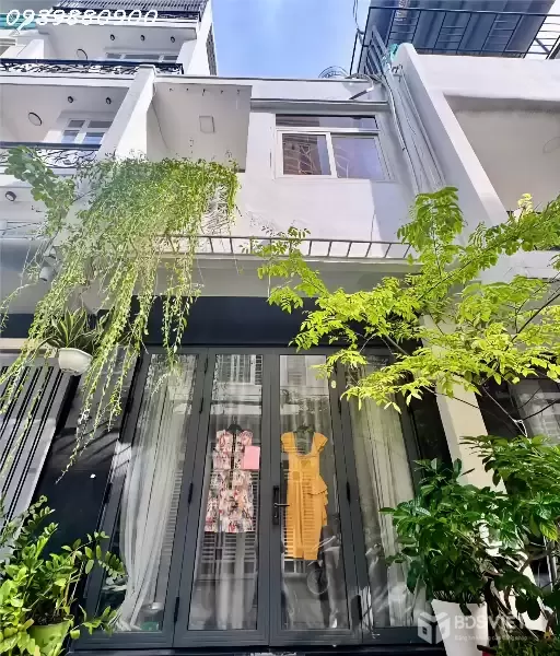 Lê Văn Sỹ - 30m ra HXH, 30m2 - Giá 5,5Tỷ TL