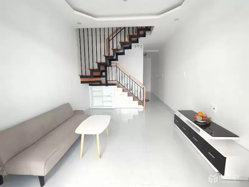 Cần Bán nhà 1trệt, 1lầu: đường Vạn Hạnh, P8, Đà Lạt