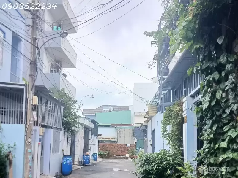 Bán NR 3T, 3PN, 4WC, 100m2 tại HXH Lã Xuân Oai, 7,2 tỷ siêu hot, nhiều tiện ích