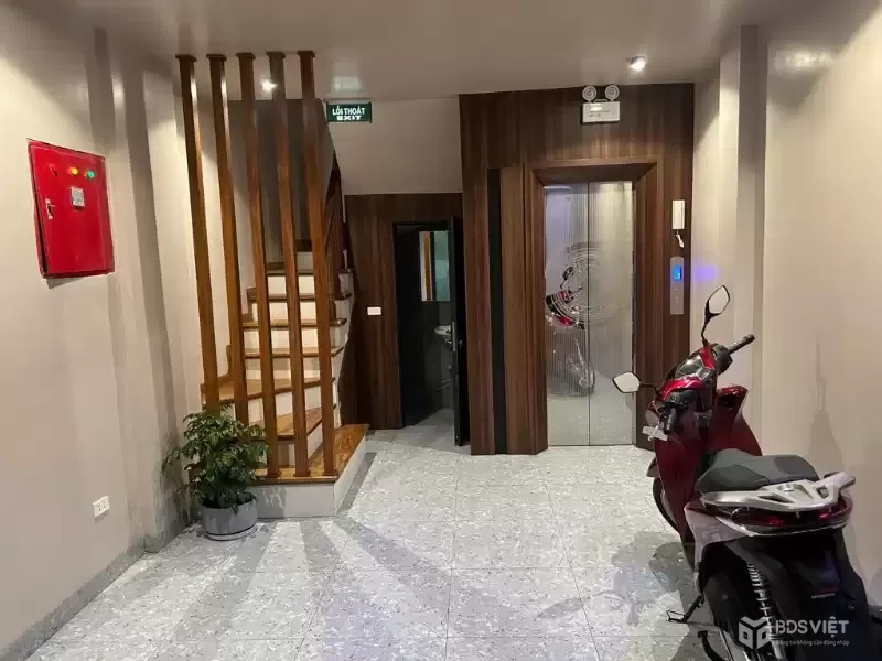 8 TẦNG XÂY MỚI THANG MÁY VỈA HÈ Ô TÔ KINH DOANH

 Miếu Đầm - Mễ Trì - Khách sạn Marriot - Trung tâm hội nghị quốc gia.
