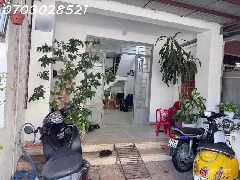 BÁN NHÀ 1TRỆT 1LẦU HẺM HƯƠNG ĐIỀN - ĐỒNG NAI , NHA TRANG. GIÁ CHỈ 2 tỷ 850