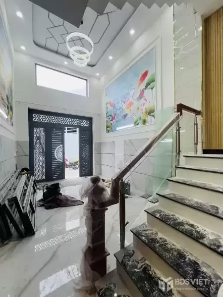 NHÀ 5 TẦNG KIÊN CỐ - BÌNH TRỊ ĐÔNG ( ĐẤT MỚI ) - BÌNH TRỊ ĐÔNG - 55M2 - SÁT AEON MALL - HẺM 6M - HƠN 7 TỶ - CÓ 5PN KHÉP KÍN