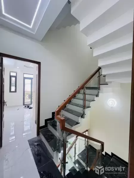 NHÀ MỚI XÂY - HƯƠNG LỘ 2 - BÌNH TRỊ ĐÔNG A - 5 TẦNG - ĐẦY ĐỦ CÔNG NĂNG (6WC) - HẺM XE HƠI - 57M2 - GIÁ HỢP LÝ NHỈNH NHỎ 7 TỶ