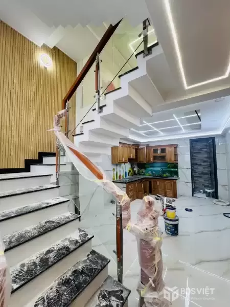 BÁN NHÀ ĐẸP LUNG LINH  - TỈNH LỘ 10 - BÌNH TRỊ ĐÔNG B - GẦN AEON BÌNH TÂN - 5 TẦNG - 56M2 - GIÁ NHỈNH 7 TỶ XÍU  - HẺM XE HƠI THÔNG  (CÒN TL)