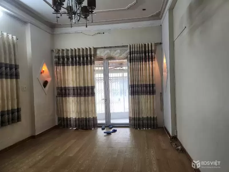 CHO THUÊ NHÀ NGUYÊN CĂN 3 PHÒNG NGỦ ĐƯỜNG TÔ VĨNH DIỆN P6 ĐÀ LẠT 13TR