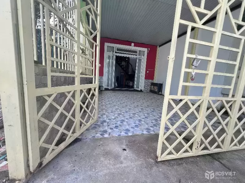 CHO THUÊ NHÀ HẺM Ô TÔ ĐƯỜNG 3 THÁNG TƯ P3 ĐÀ LẠT - 3PN FULL NỘI THẤT, SÂN ĐẬU XE