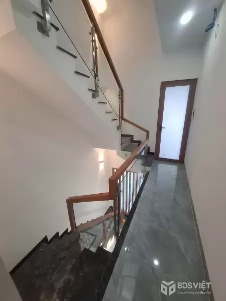BÁN NHÀ - 5 TẦNG BTCT - XE HƠI VÀO NHÀ - CHIẾN LƯỢC - BÌNH TRỊ ĐÔNG - 52M2 - CHỈ NHỈNH 6 TỶ