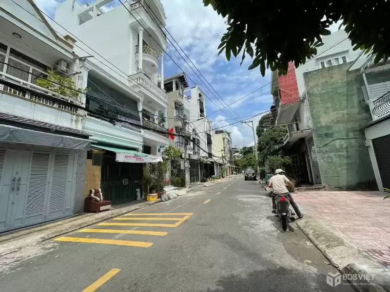 Bán nhà mặt phố 100m² - MTKD Đỗ Công Tường, Q. Tân Phú - 9,2 tỷ