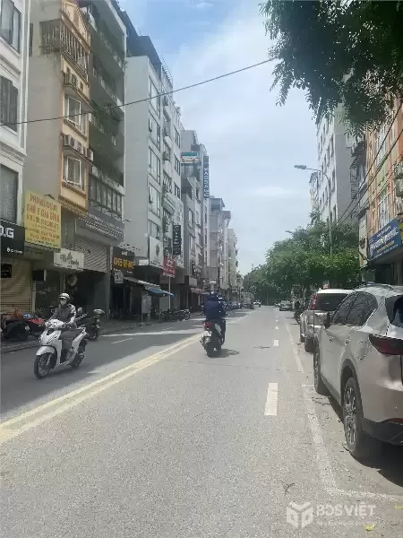 MẶT PHỐ TRẦN QUANG DIỆU –GẦN HỒ HOÀNG CẦU – THỬA ĐẤT VUÔNG VẮN – TIỀM NĂNG XÂY TÒA BUILDING