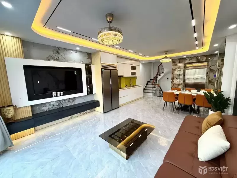 Hoa hậu đón cầu Trần Hưng Đạo 6 tầng x 55m2 oto 7 chỗ , 2 thoáng vĩnh viễn thang máy.