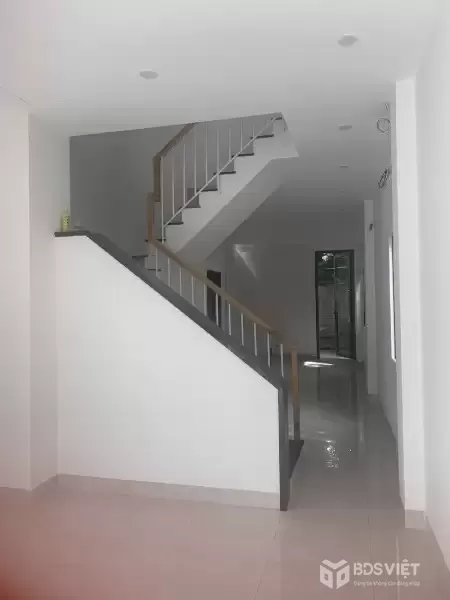 Bán nhà 3 tầng Linh Xuân Thủ Đức – 120m² có sân rộng – giá 6.9 tỷ